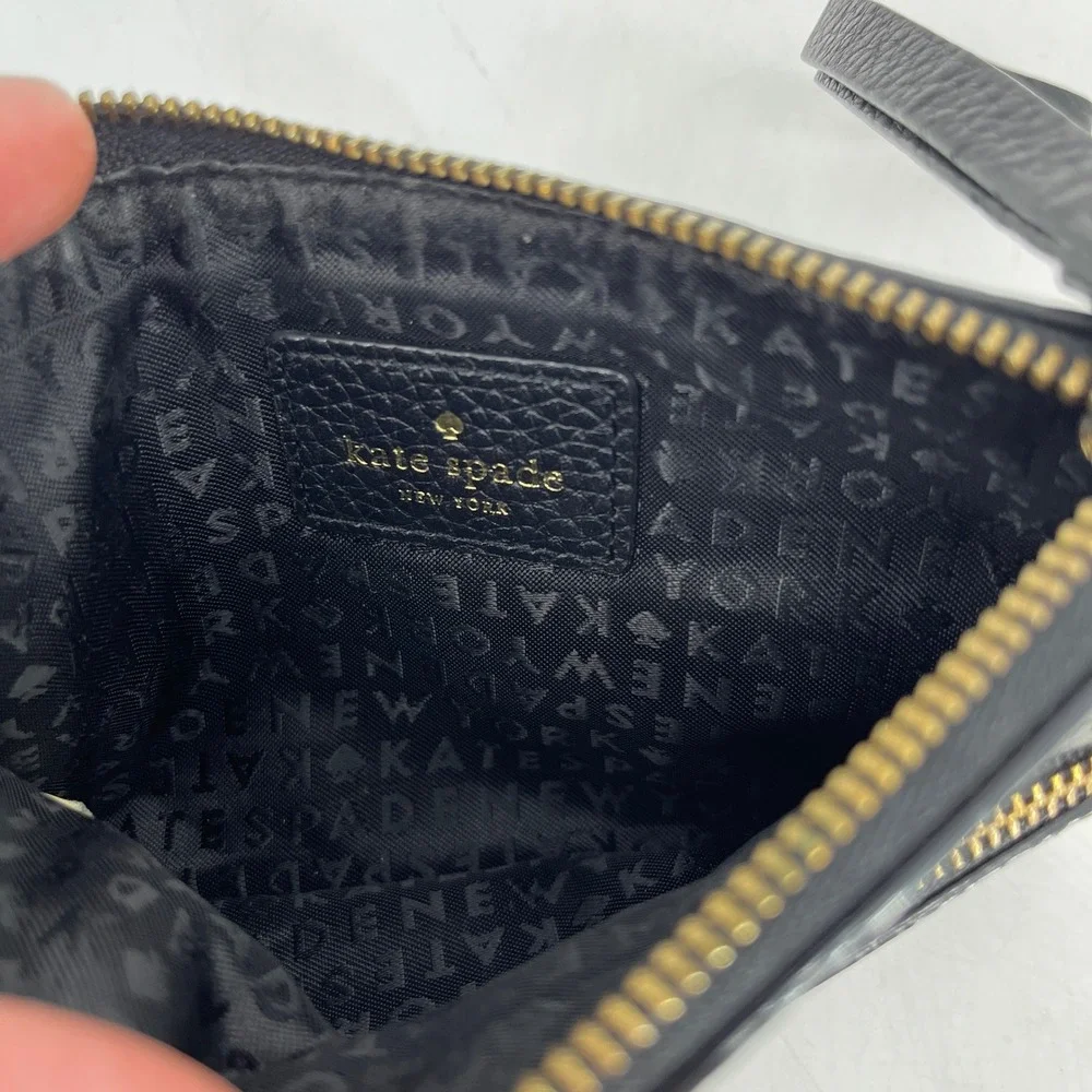 Kate Spade New York Highland Place‎ Black Leather Wristlet Gold Tone Logo
